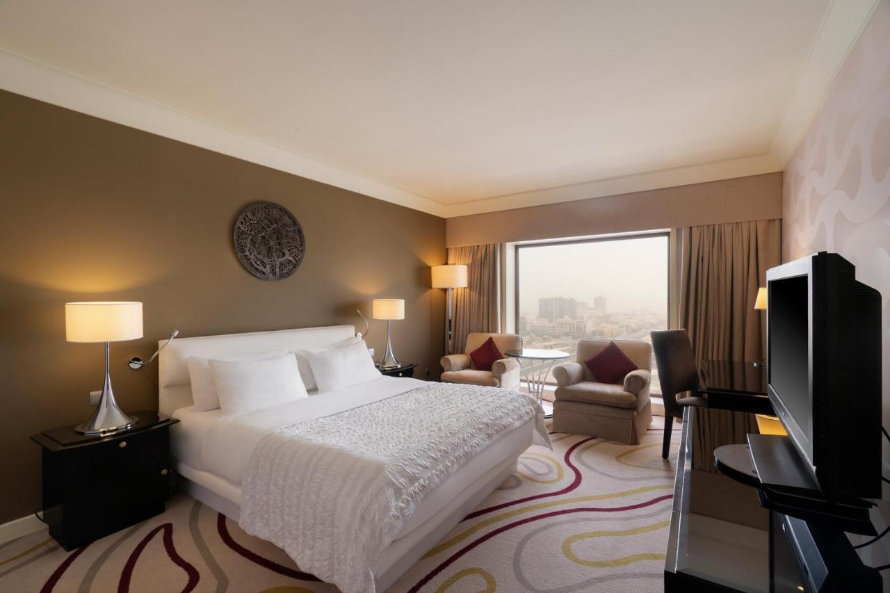 Le Meridien Jiddah Esterno foto Deluxe room